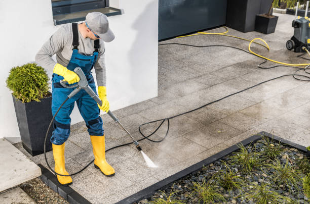 Best Pressure Washing Contractors  in Caldwell, OH